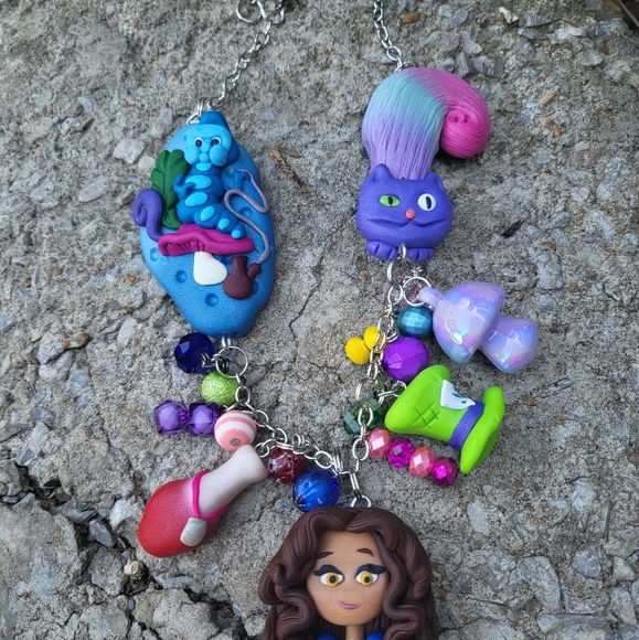 🫐Alice 🍇 in Wonderland 🍄 Necklace🥀 - Picture 4 of 6